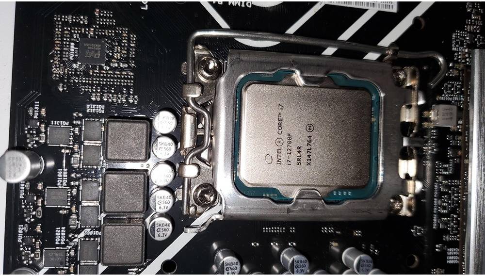 CPU Intel Core i7-12700F