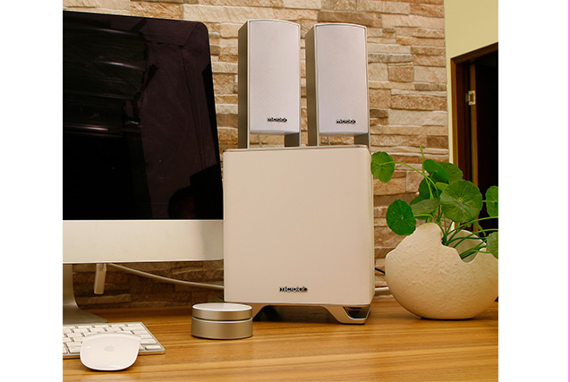 Loa Bluetooth Microlab 2.1 M600BT (Màu trắng)